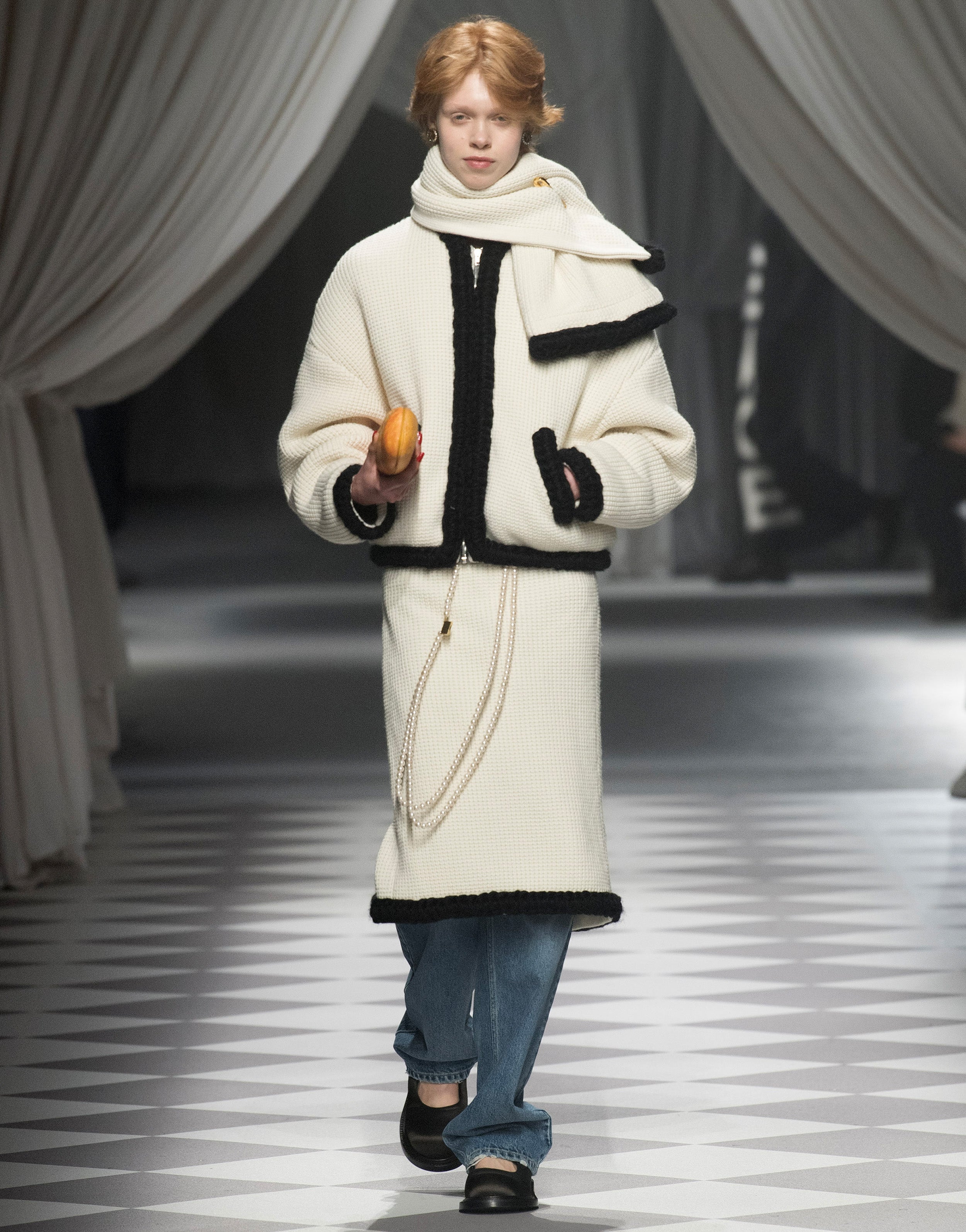 Short jacket in superfine lambswool | Moschino