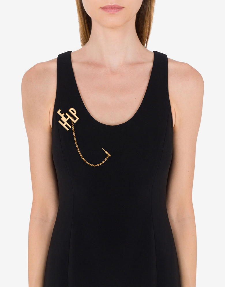 HELP Chain Brooch Gold Moschino 3