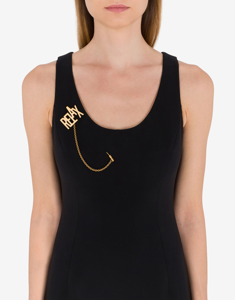 RELAX Chain Brooch Gold Moschino 3