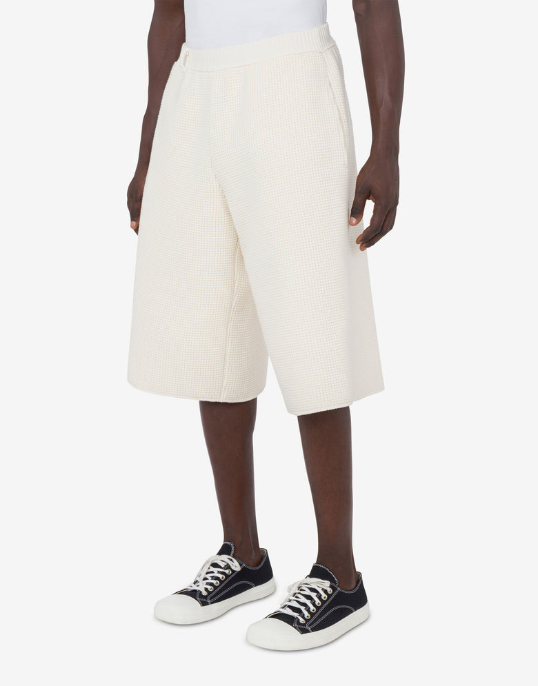 Bermudas en mezcla de algodón orgánico Marfil Moschino 1