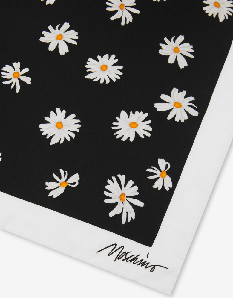 Pañuelo de seda con margaritas Negro Moschino 2