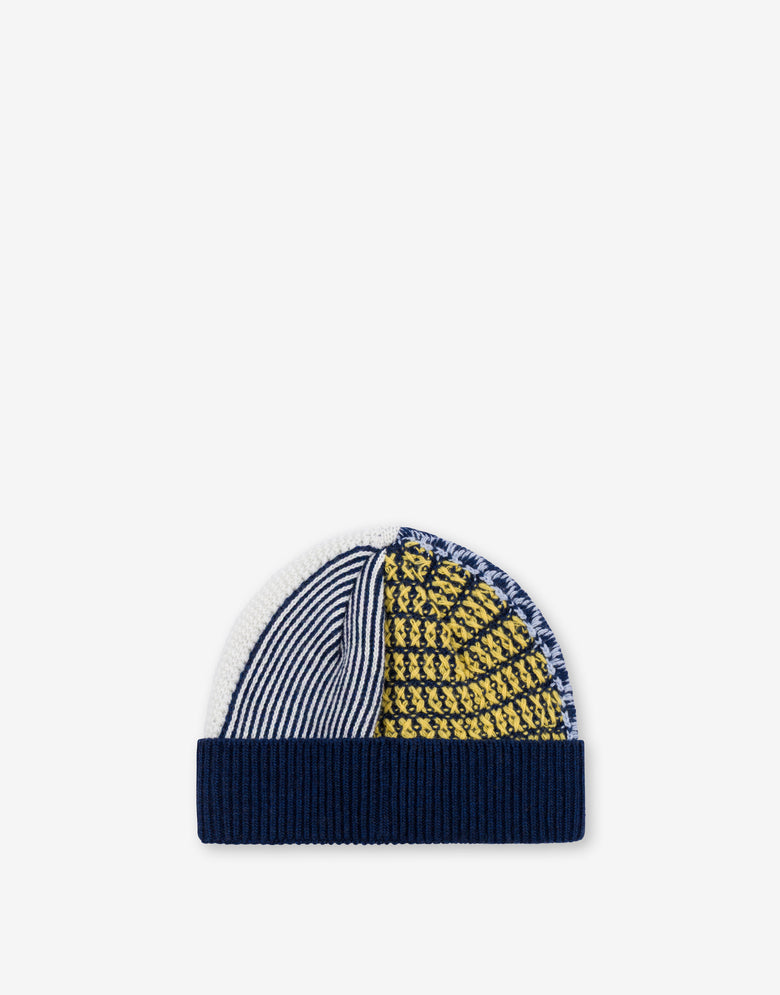 Gorra patchowrk bordada Azul Moschino 1