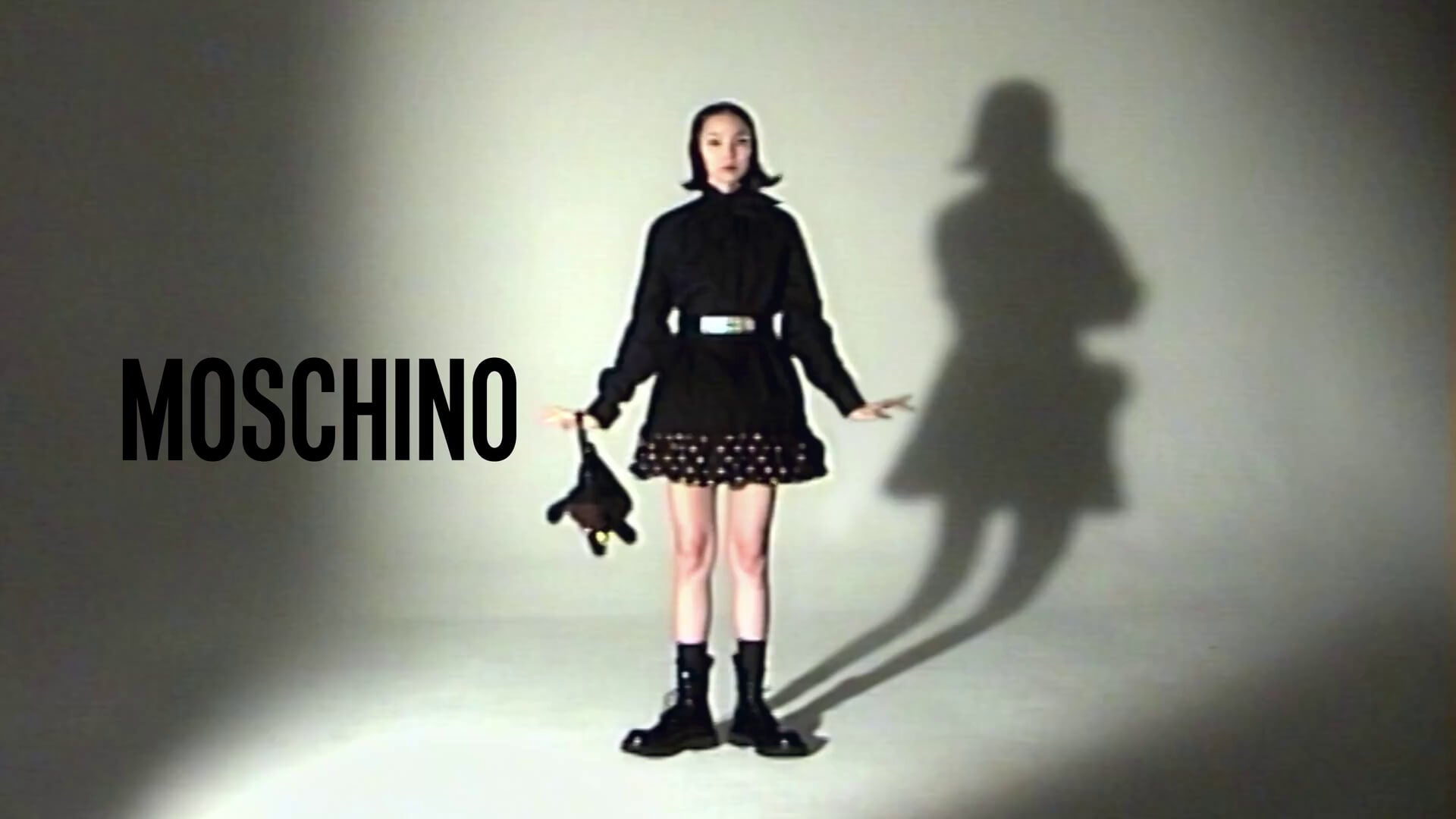 Moschino EN | Online Boutique: Luxury Clothing and Accessories